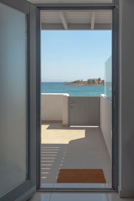Hh Bay Apartment Logaras Exterior photo